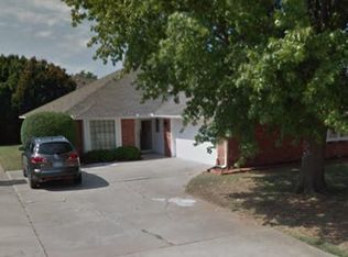 6323 Avalon Ln, Oklahoma City, OK 73118