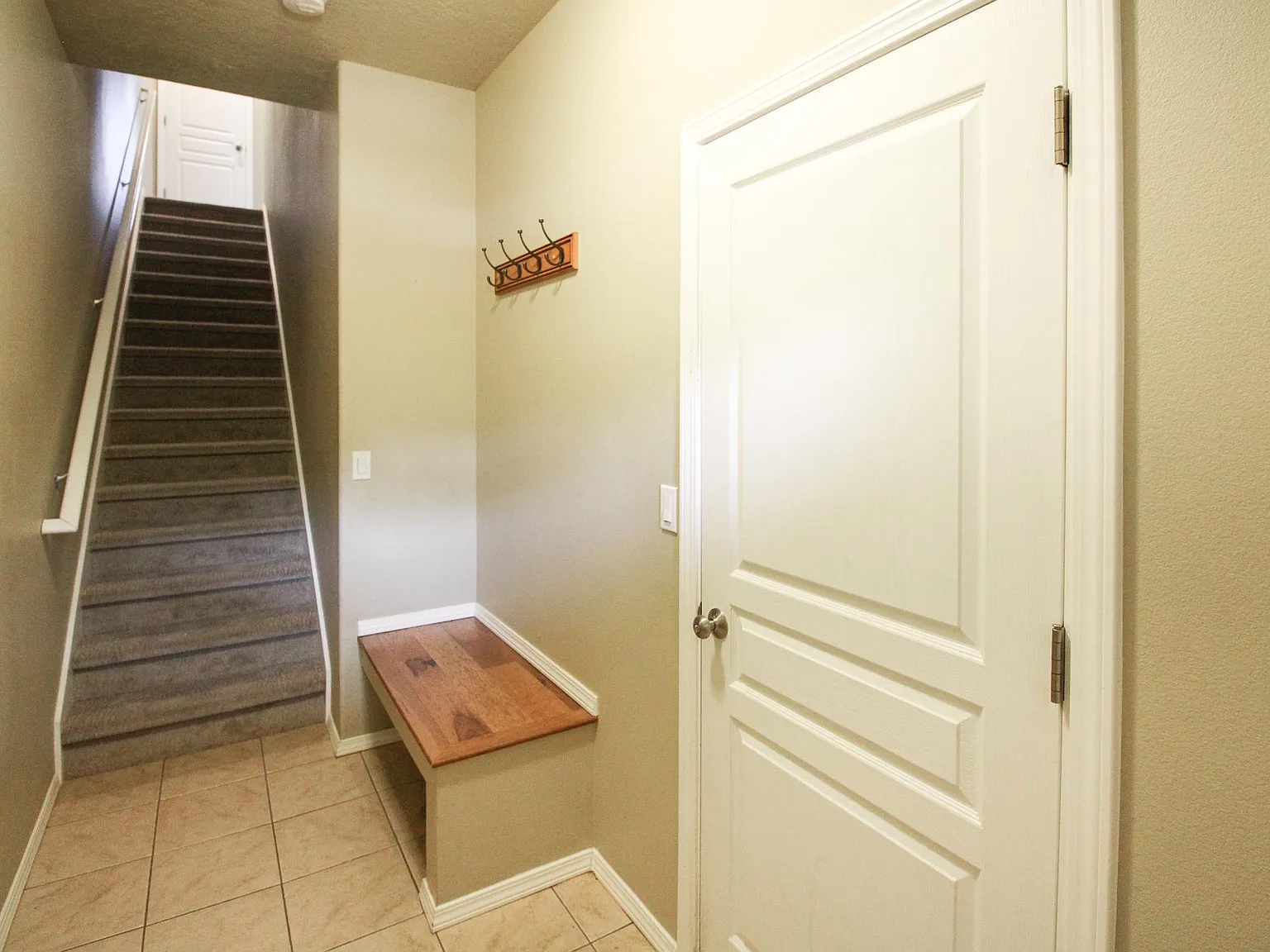 2 bed, 2.5 bath, 1465 sqft, $1,950 — Photo 4