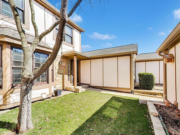 3rd image of 1037 Wheaton Oaks Dr