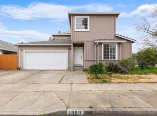 1989 Seville St, Santa Rosa, CA 95403
