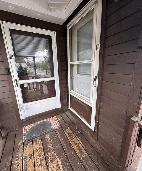 1913 Davis Rd #1 — Photo 2