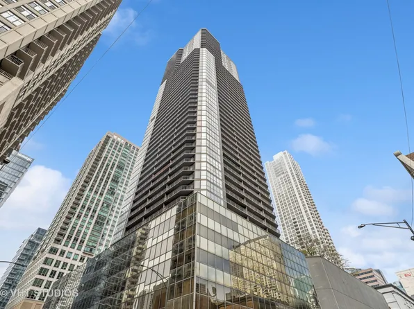 10 E Ontario St APT 4308, Chicago, IL 60611