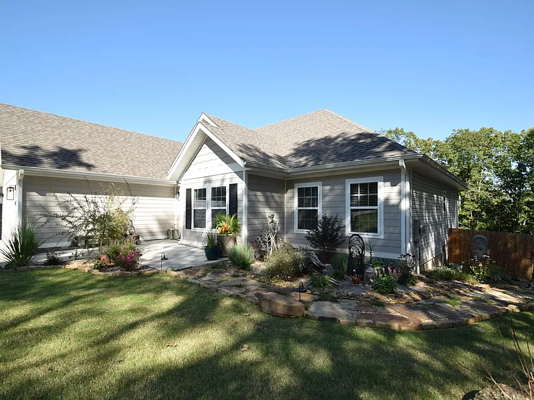 42 Tummell Dr — Photo 33