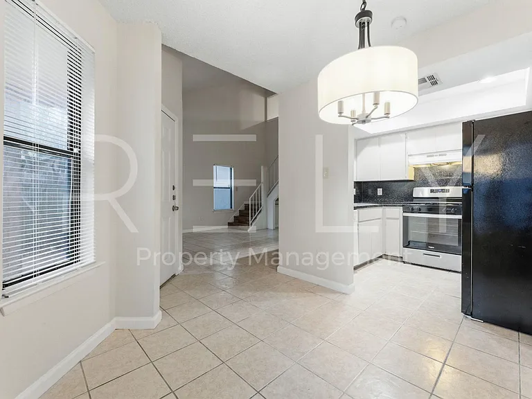 1005 Milford Way #A — Photo 10