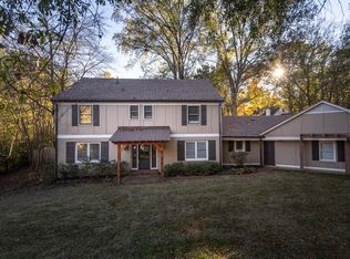 8549 Redbud Trail Cv, Germantown, TN 38139
