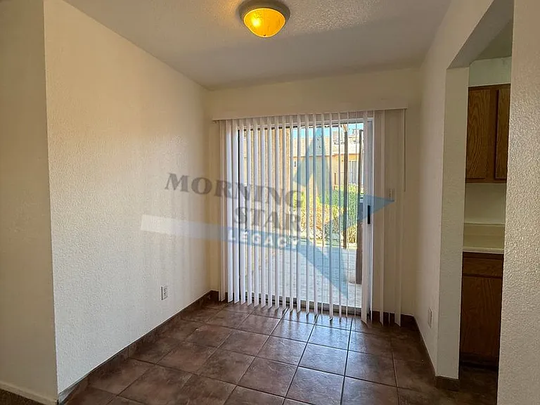 Spacious 2 bedroom floor plans! — Photo 7