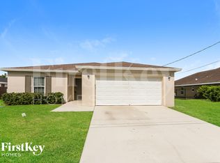 1989 SW Mackenzie St, Port Saint Lucie, FL 34953
