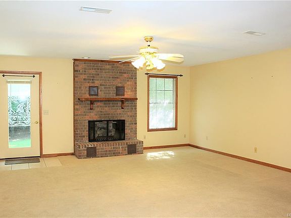 2nd image of 112 Auburn Dr