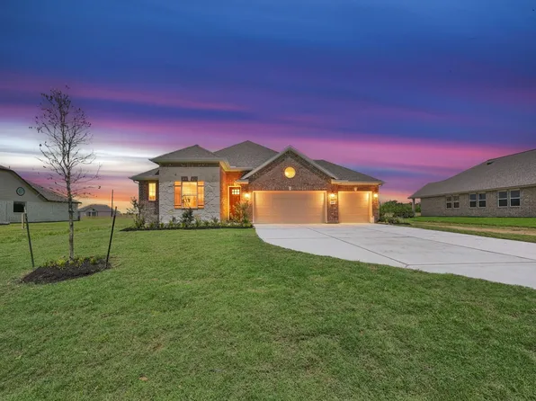 220 Dunovant Dr, Sealy, TX 77474