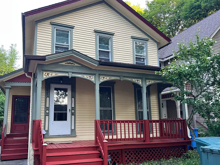 233 Hamilton St — Photo 6