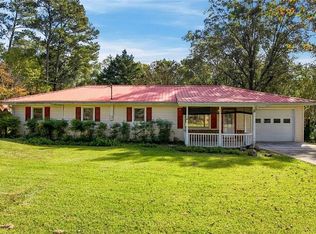 198 Floral Dr SE, Cartersville, GA 30121