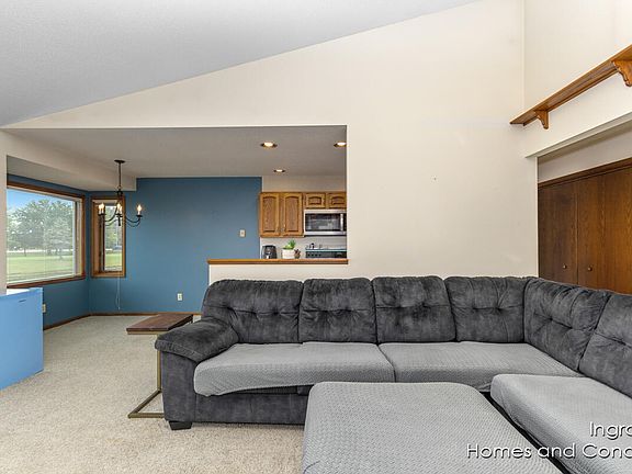 5th image of 1137 Fairfield Dr