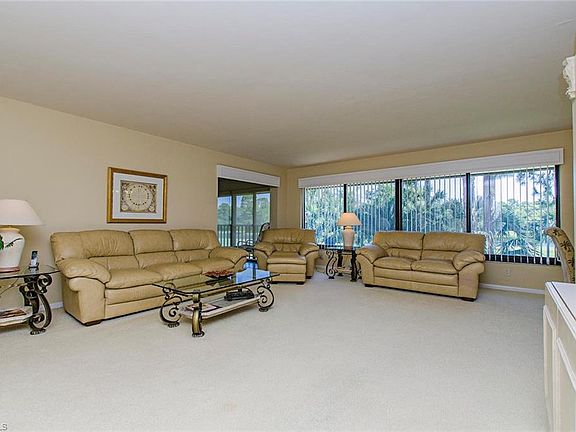 3rd image of 1122 Wildwood Ln #1122