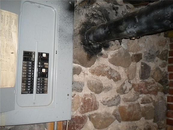 4th image of 2801 Wheeling Ave