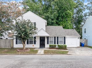 214 N Hunt Club Run, Newport News, VA 23608