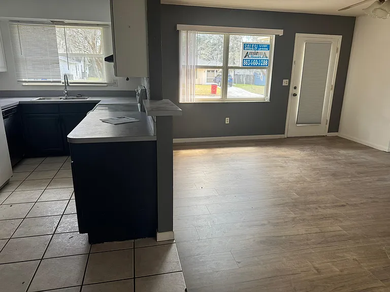 308 Violet Ln — Photo 23