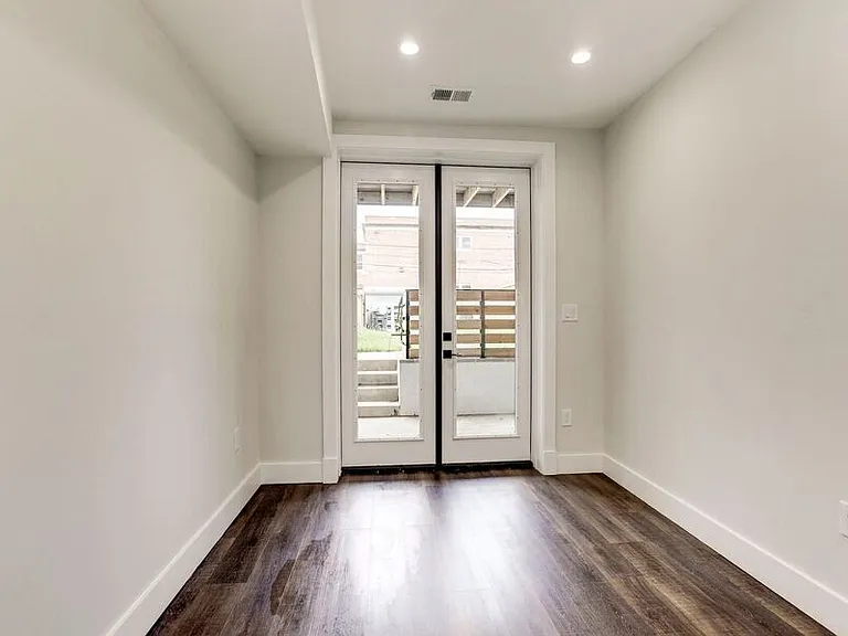 1331 Taylor St NW #1 — Photo 22