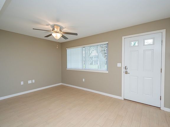 5th image of 203 6th St #20307