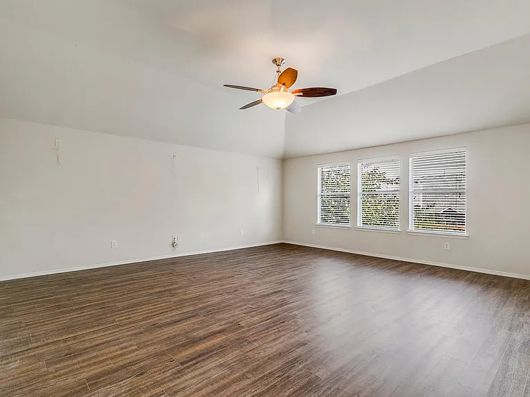11570 Beeville Dr — Photo 34