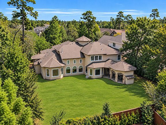 3rd image of 7 Player Ridge Ct