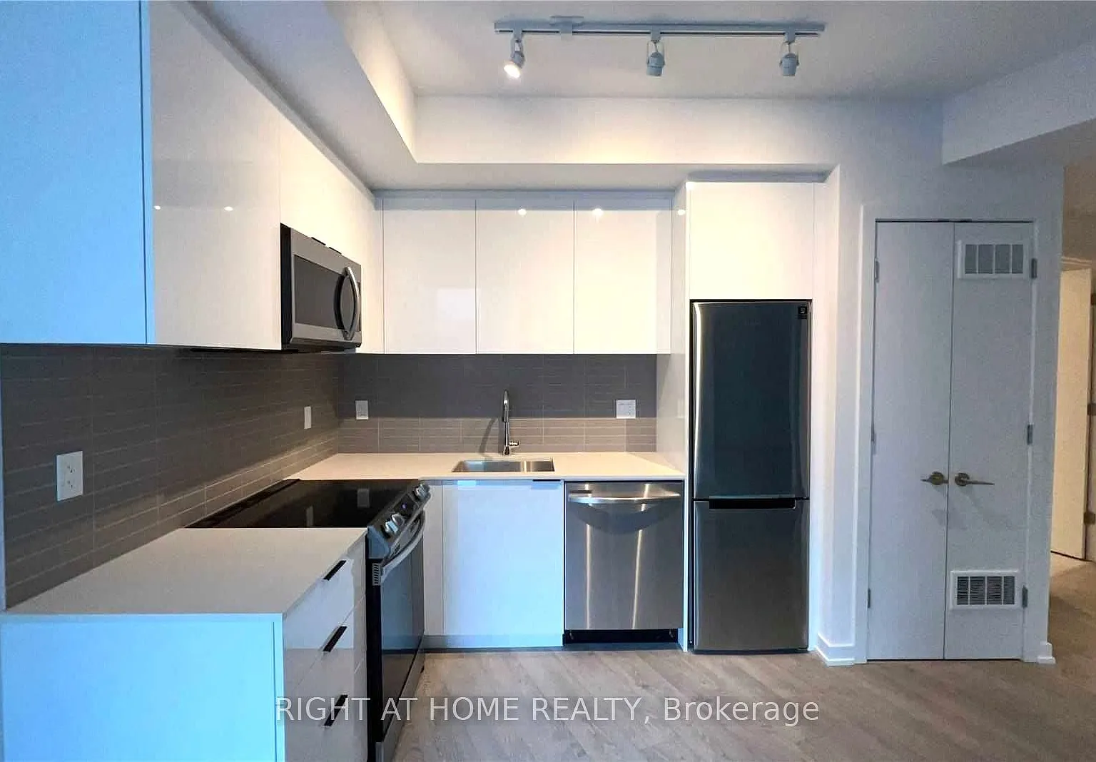 HOME on Power — Photo 1