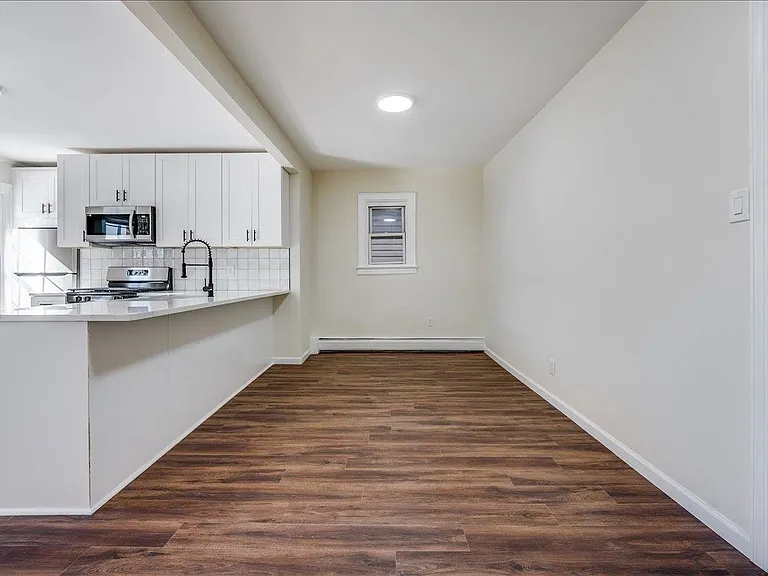97 Saint Pauls Ave #2 — Photo 7