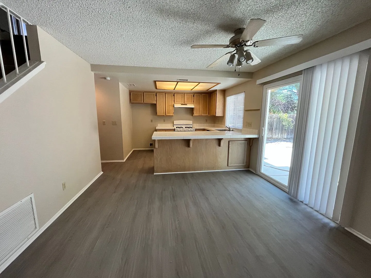 3Bd/2.5Ba Home with A/C and Two Car Attached Garage! New Carpet & Flooring! — Photo 2
