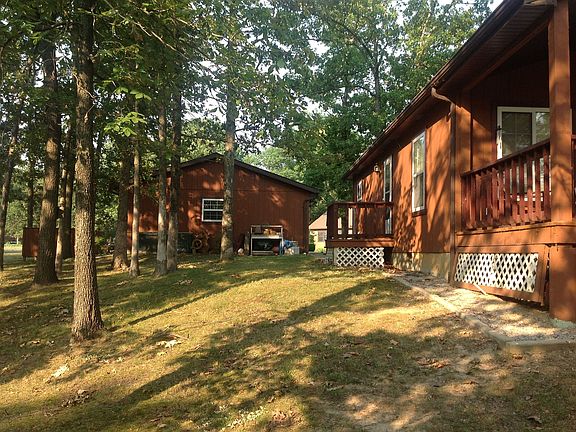 Detached 2 car garage
