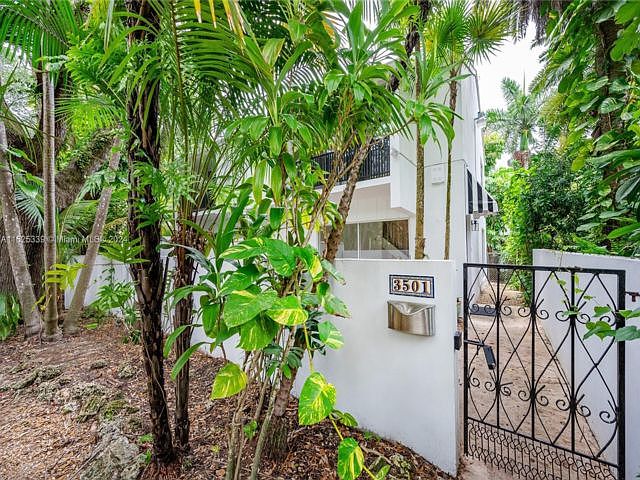 1st image of 3501 Loquat Ave #3501