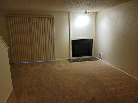 5th image of 8030 47th Ave NE #A