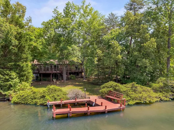39 Bolling Cir, Palmyra, VA 22963