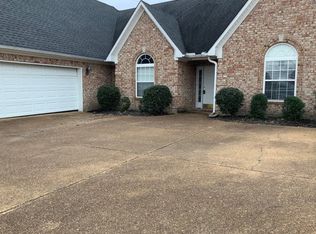 86 Walnut Creek Dr, Jackson, TN 38305