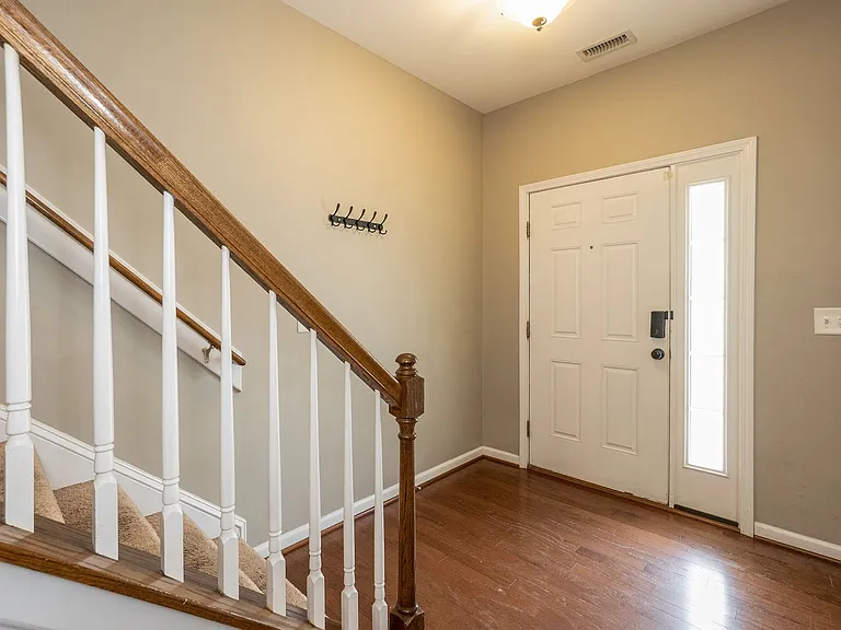 1634 Holly Grove Way — Photo 7