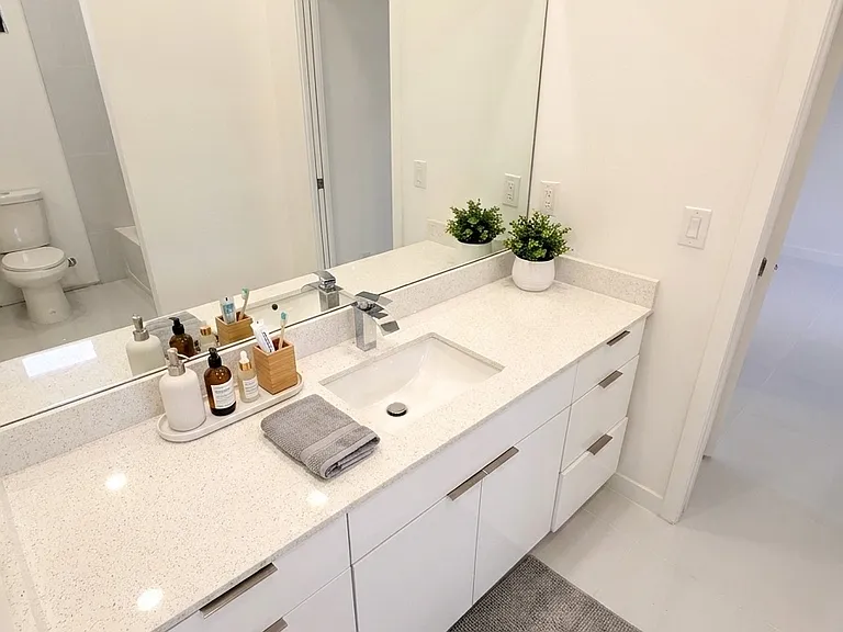 4226 NW 32nd Ln — Photo 24
