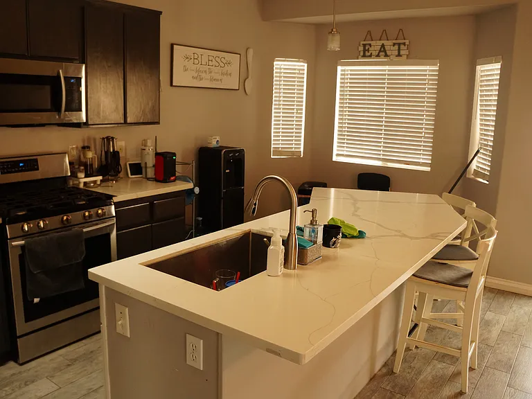 280 Lark St — Photo 2