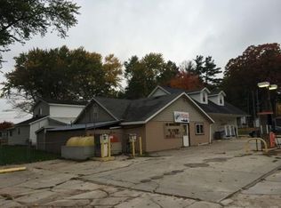 5885 N Hillman Rd, Six Lakes, MI 48886