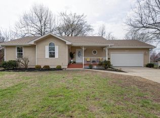 3994 W Woodland St, Springfield, MO 65807