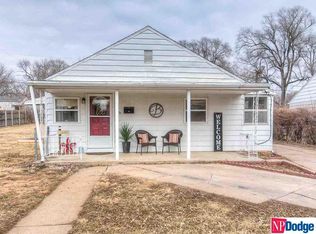 6648 Seward St, Omaha, NE 68104