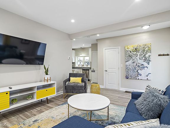 MLS_2LIVING_DINING-3