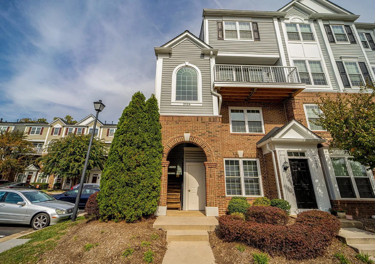 2 bed, 2.5 bath, $2,650 — Photo 1