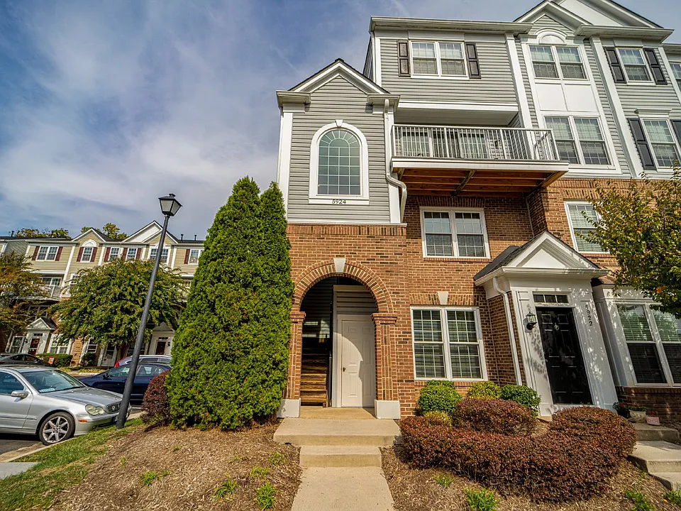 5924 Terrapin Pl #302