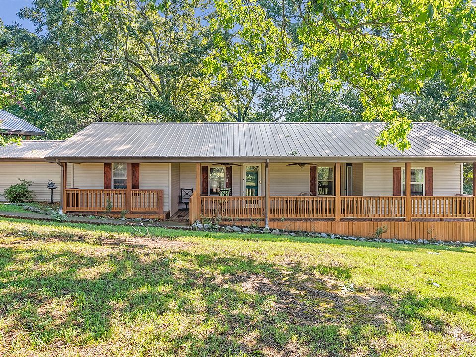 1st image of 260 Crisp Rd