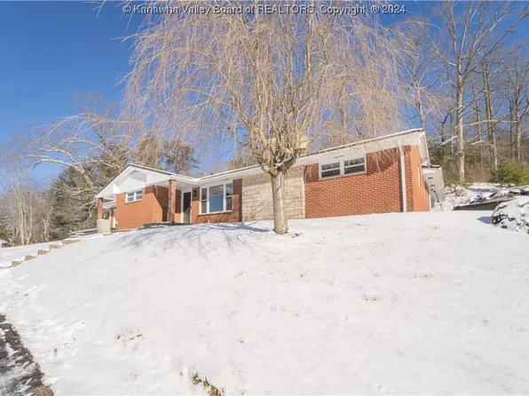 117 Lake Dr, Hurricane, WV 25526
