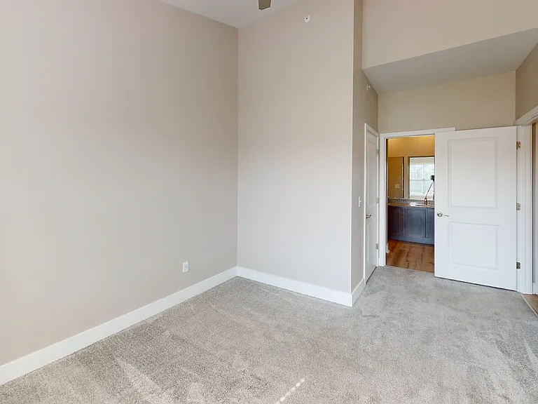Alexander Pointe Apartments — Photo 23