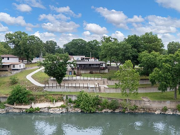 5th image of 2810 Harber Loop Dr