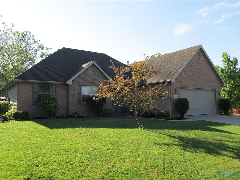1st image of 566 Becklee Dr