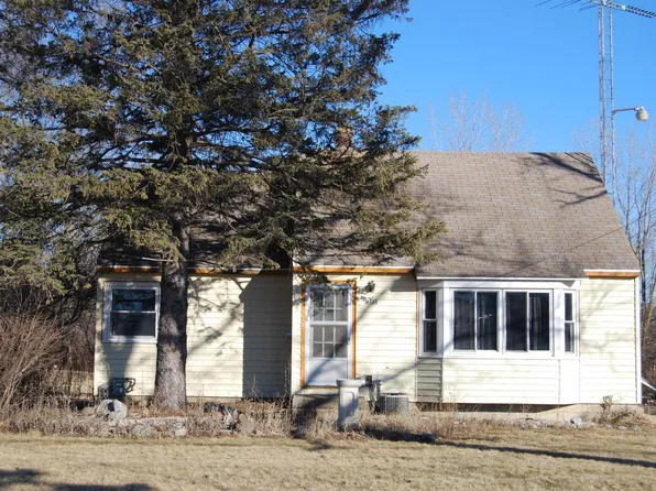 9060 North 124th STREET, Milwaukee, WI 53224