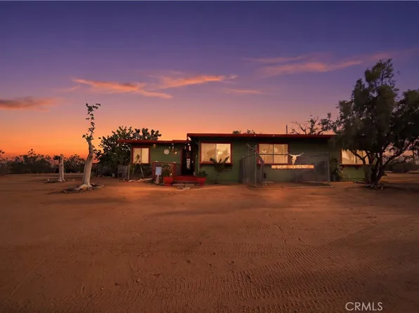 60153 Stearman Rd, Landers, CA 92285