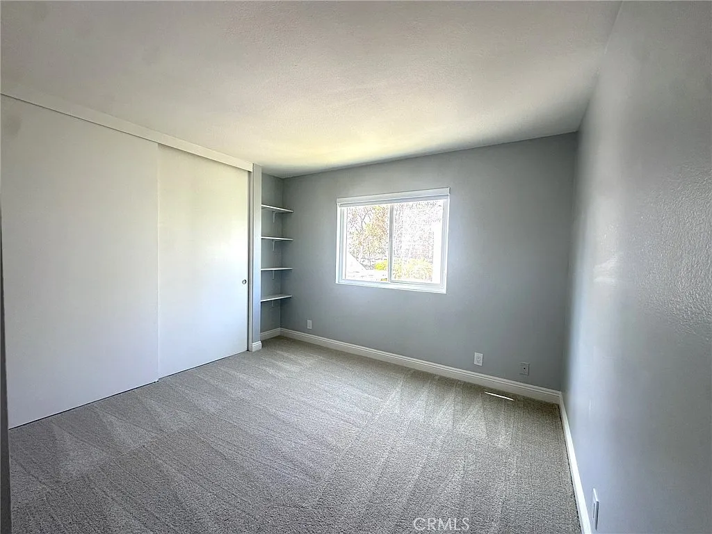 3 bed, 2.5 bath, 1435 sqft, $4,650 — Photo 4