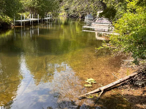 Seneca St, Bellaire, MI 49615